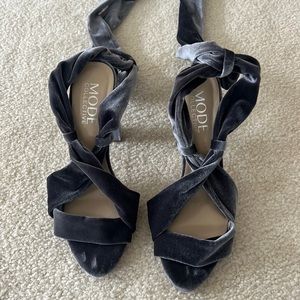 Mide Collective Sandals